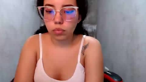 vanellopeschweetz online show from August 1, 5:30 pm