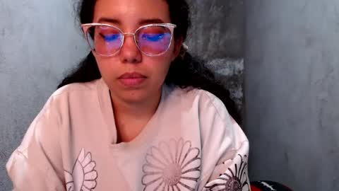 vanellopeschweetz online show from August 2, 7:21 pm