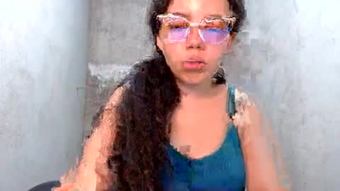 vanellopeschweetz online show from August 4, 2:58 pm