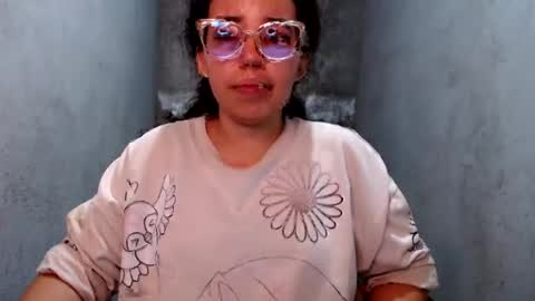 vanellopeschweetz online show from August 4, 4:04 pm