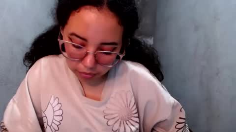 vanellopeschweetz online show from August 5, 4:49 pm