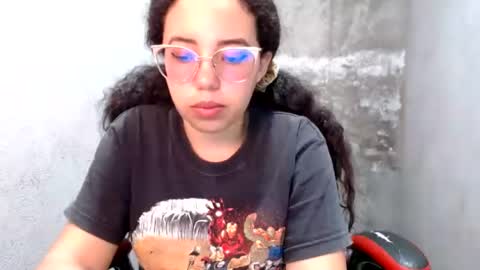 vanellopeschweetz online show from August 11, 4:09 pm