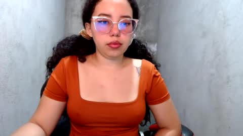 vanellopeschweetz online show from August 12, 2:19 pm