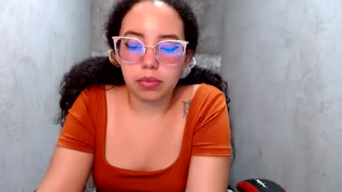vanellopeschweetz online show from August 12, 7:38 pm
