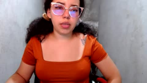 vanellopeschweetz online show from August 12, 8:44 pm