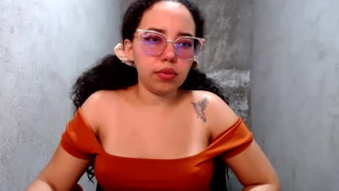 vanellopeschweetz online show from August 13, 1:58 pm