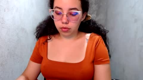 vanellopeschweetz online show from August 13, 4:32 pm