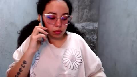 vanellopeschweetz online show from August 14, 3:48 pm