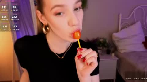 Vanessa online show from May 4, 6:09 pm