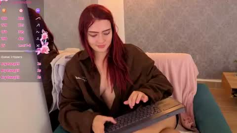 vanessa_foxyy online show from August 9, 10:55 pm
