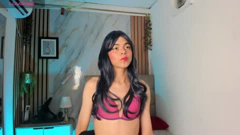 vanessa_jenner online show from July 23, 3:09 am