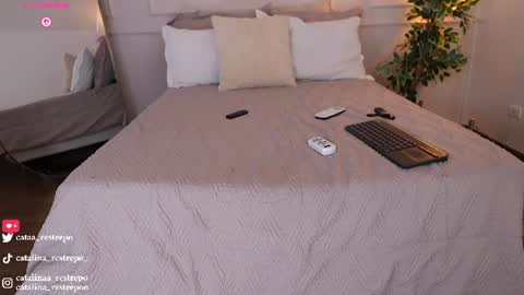 vanessa sexxy online show from August 2, 4:52 am