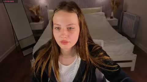 Vanessa online show from August 1, 7:58 am