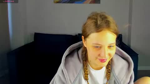 Vanessa online show from August 3, 6:53 am