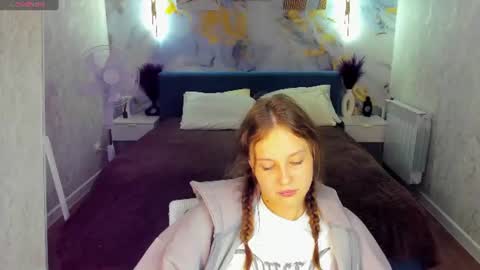 Vanessa online show from August 4, 7:49 am