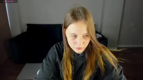 Vanessa online show from August 9, 5:52 am