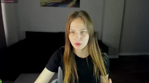 Vanessa online show from August 17, 1:32 am