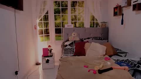 Vanessa online show from May 15, 6:41 pm