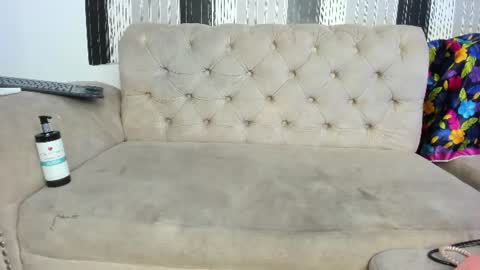 vanessa_wild2 online show from August 13, 3:26 pm