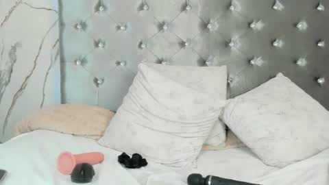 vanessaa_squirt online show from August 15, 11:14 am