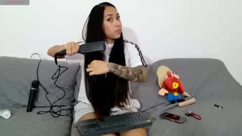 vanessaadol online show from July 27, 4:01 pm
