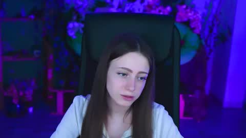 vanessaanerson online show from August 12, 3:58 pm