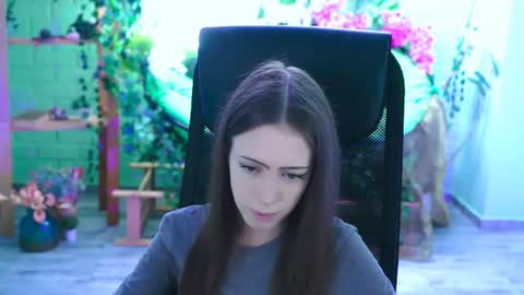 vanessaanerson online show from August 13, 9:23 am