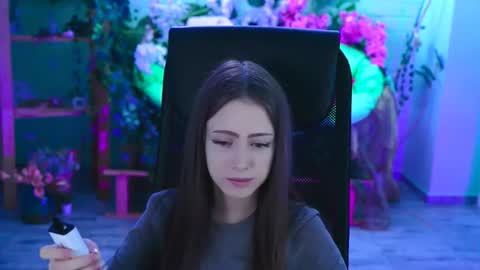 vanessaanerson online show from August 13, 12:41 pm