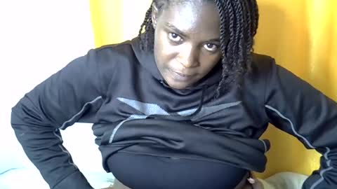 vanessah04 online show from August 10, 4:14 am