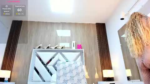 vanessahard_as online show from August 7, 7:58 pm