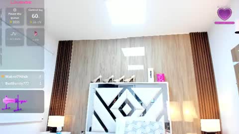 vanessahard_as online show from August 9, 10:00 pm
