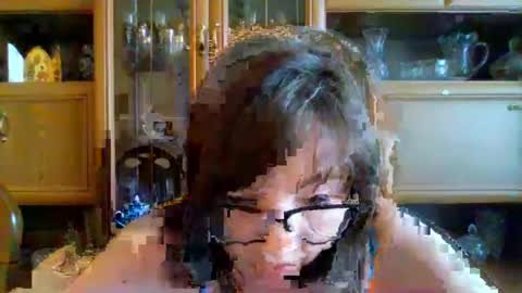 vanessasanchez6 online show from August 13, 7:00 am