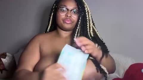 vanessaskyies online show from May 17, 4:02 am