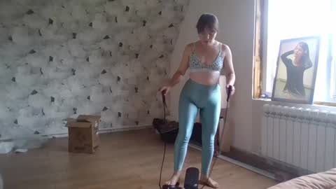 vanessasmuthh online show from August 4, 1:57 am