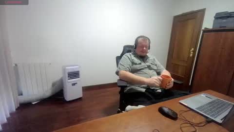 Vanifer online show from July 23, 2:08 pm