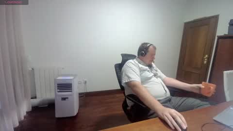 Vanifer online show from August 5, 6:28 pm