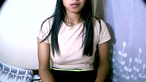 vanih27 online show from August 12, 11:18 pm