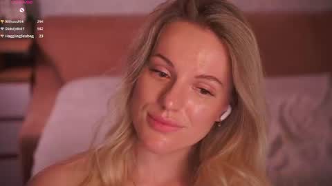 Sophie online show from July 29, 12:50 am