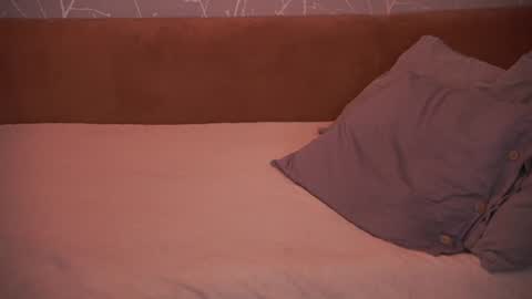 Sophie online show from August 13, 1:52 am