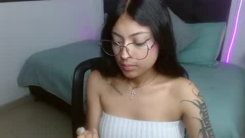 vane online show from August 6, 10:53 pm