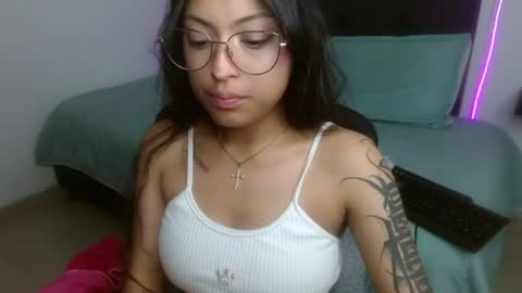 vane online show from August 8, 11:27 pm
