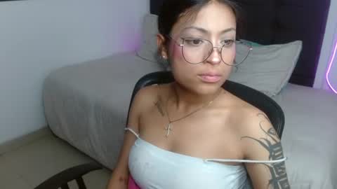 vane online show from August 15, 4:05 am