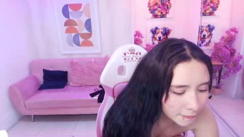   online show from August 3, 6:04 pm