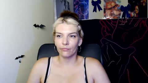 Vanessa online show from August 6, 7:29 am