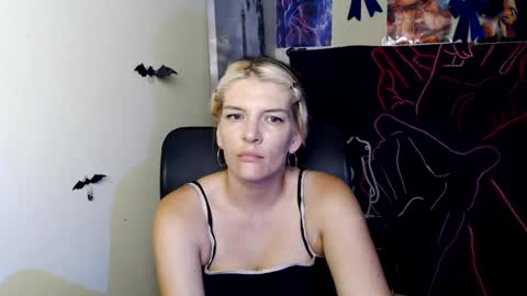 Vanessa online show from August 6, 8:35 am