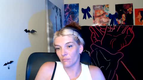 Vanessa online show from August 10, 11:00 am