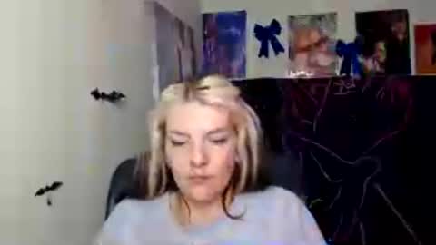 Vanessa online show from August 12, 10:23 pm
