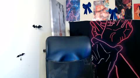 Vanessa online show from August 14, 6:11 pm