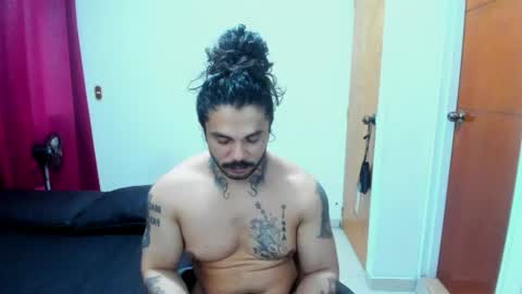 vanvelckan_ online show from July 21, 3:10 am