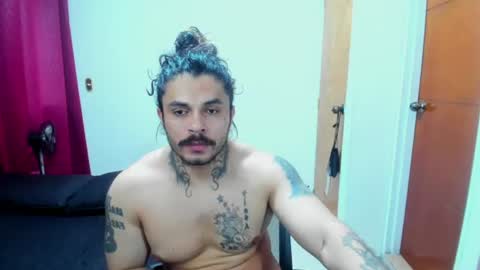 vanvelckan_ online show from July 21, 5:22 am